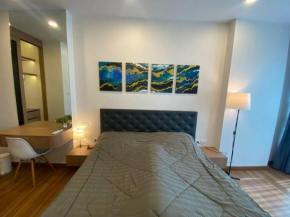 Spacious zen room near Iconsiam, close to BTS